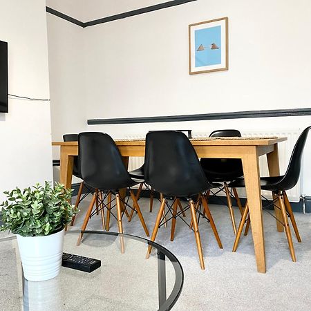 ゲーツヘッド4 Fairfield Terrace, Pelawアパートメント エクステリア 写真